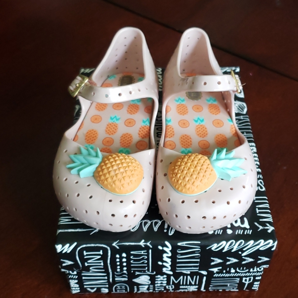 Pineapple Mini Melissa shoes size 9